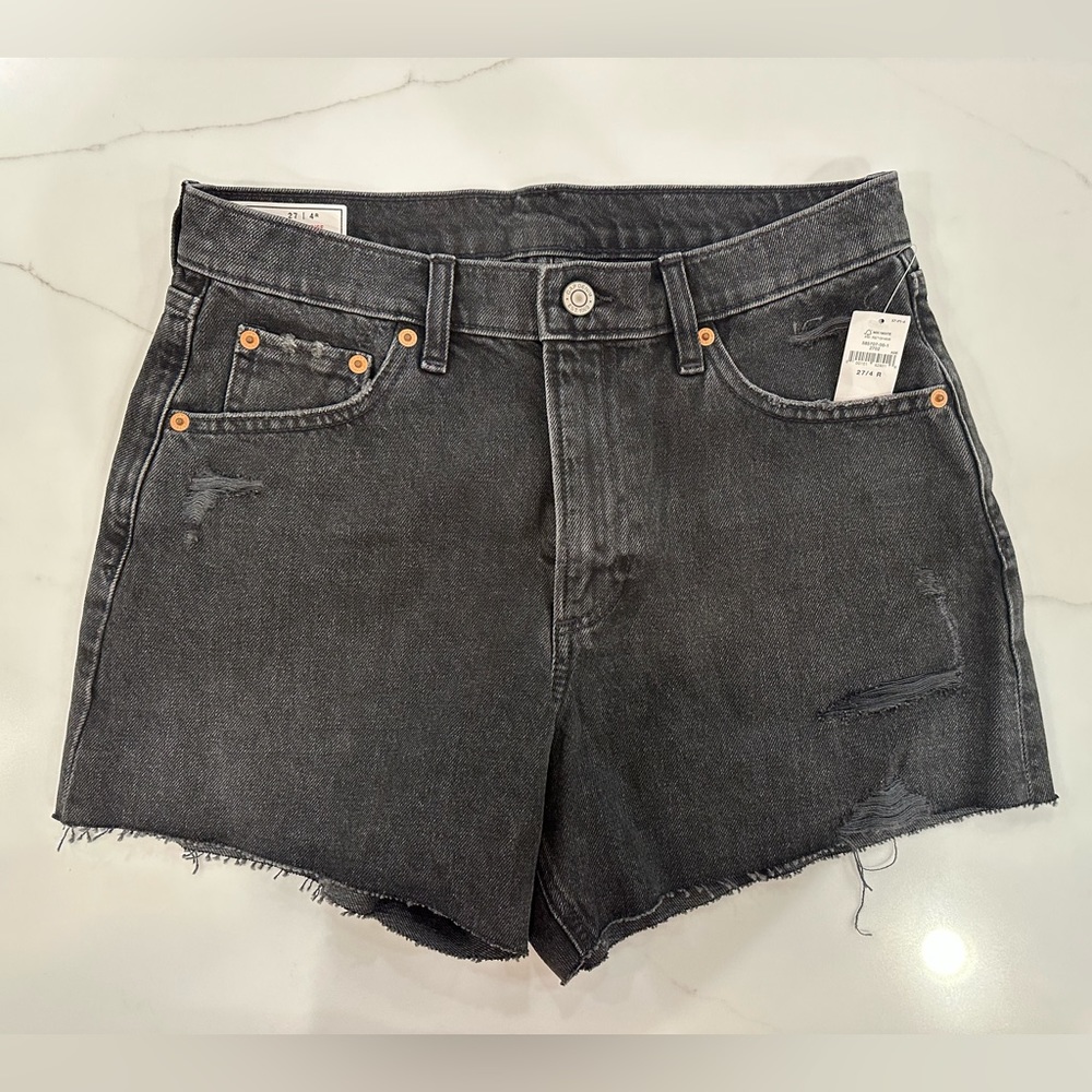 NWT High Rise Stride Short